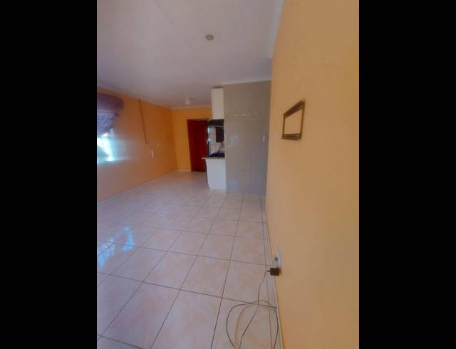 2 BEDROOM PROPERTY TO RENT IN PROTEA GLEN